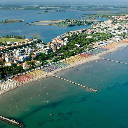Family Friendly Vacation With A Balcony * Grado