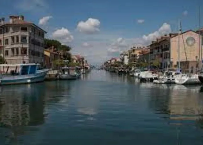 Family Friendly Vacation With A Balcony * Grado